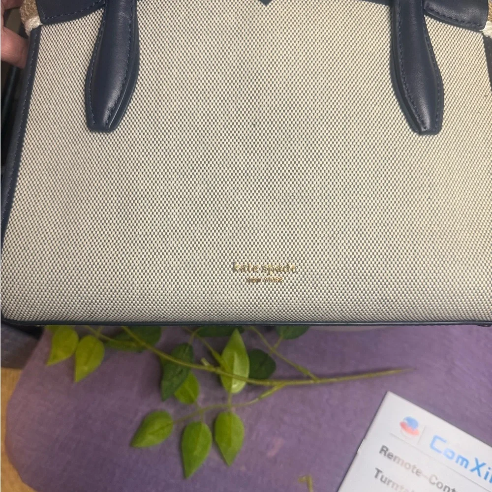 New Without Tags Kate Spade Navy and Cream Satchel - Picture 4 of 13